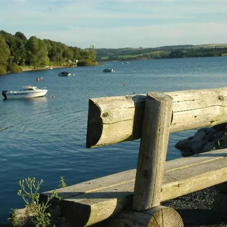 Au Bord Du Avec Terrasse, Ideal Pour 5 Personnes - Api-1-52-726 Campingplads