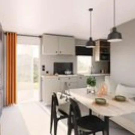 Au Bord Du Avec Terrasse, Ideal Pour 5 Personnes - Api-1-52-726