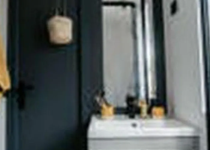 Campsite Au Bord Du Avec Terrasse, Ideal Pour 5 Personnes - Api-1-52-726